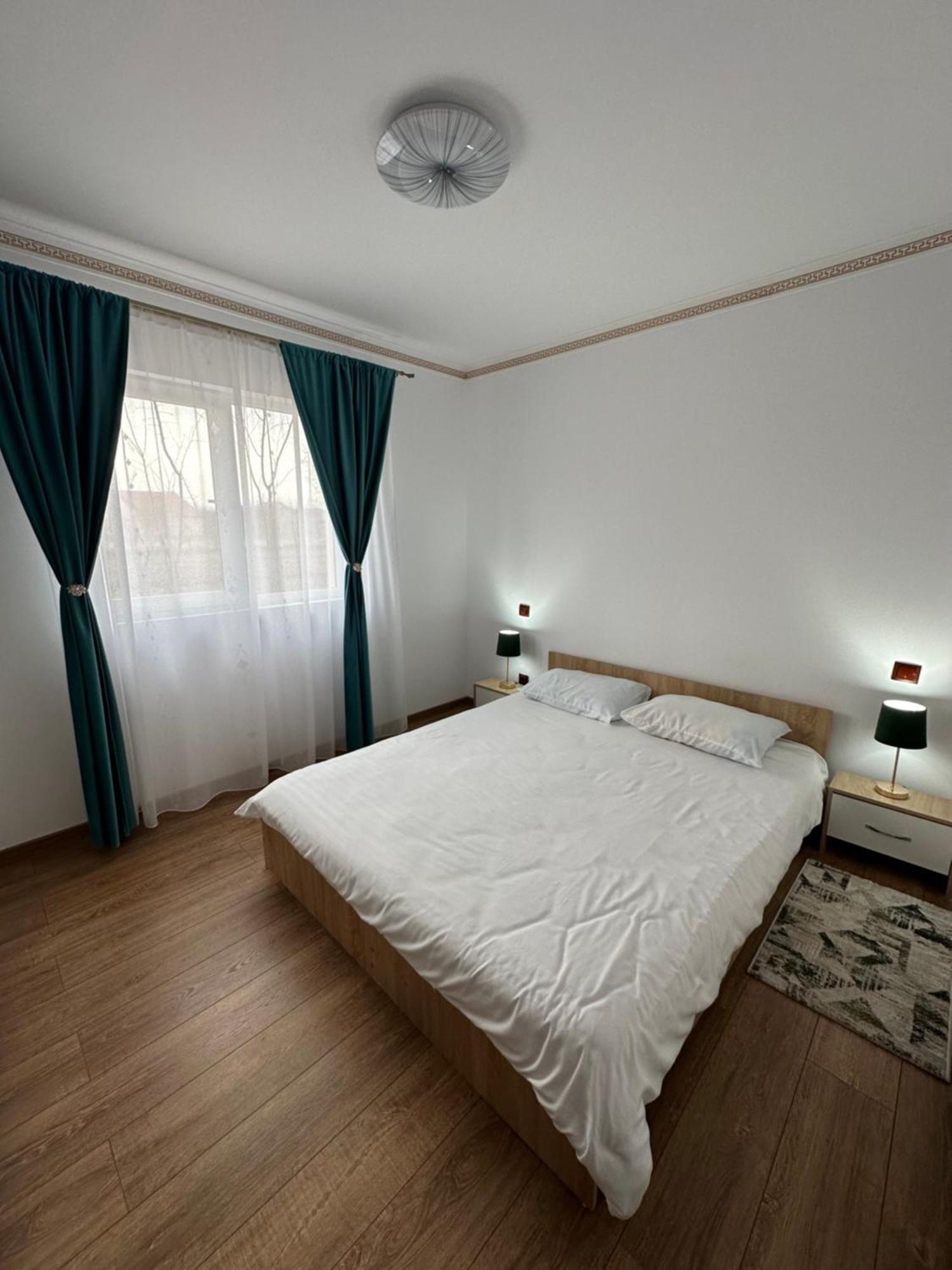 Apartament Pruneanu Cîmpia Turzii Exterior foto